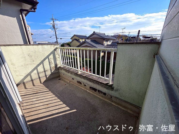 南東側のバルコニー♪日当たりが良く、洗濯物がしっかり乾きます(^^)