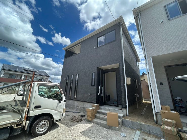 騒音や混雑が少ない閑静な住宅街は、家族連れや静かな暮らしを求める方におすすめです!
さらに当物件と同様の物件の見学が可能です!気になる方はお気軽にお問い合わせください♪