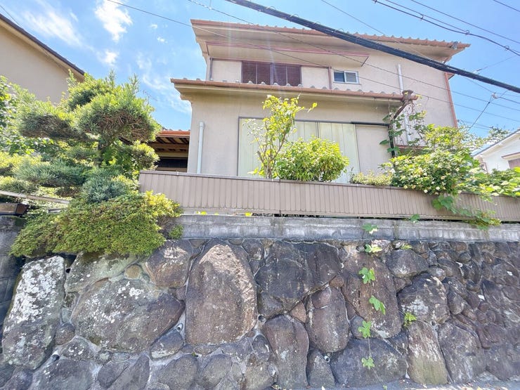 付近には緑や山など多く、豊かな自然の風景を望んでいただけます◎