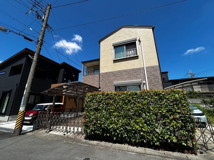 南東向きの明るい採光と24時間換気システムが、光と風の巡る快適な住環境をつくります。