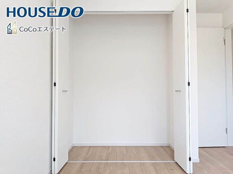 □■収納■□
各部屋にクローゼット完備♪
ゆとりの収納で、お部屋がスッキリ片付きます。