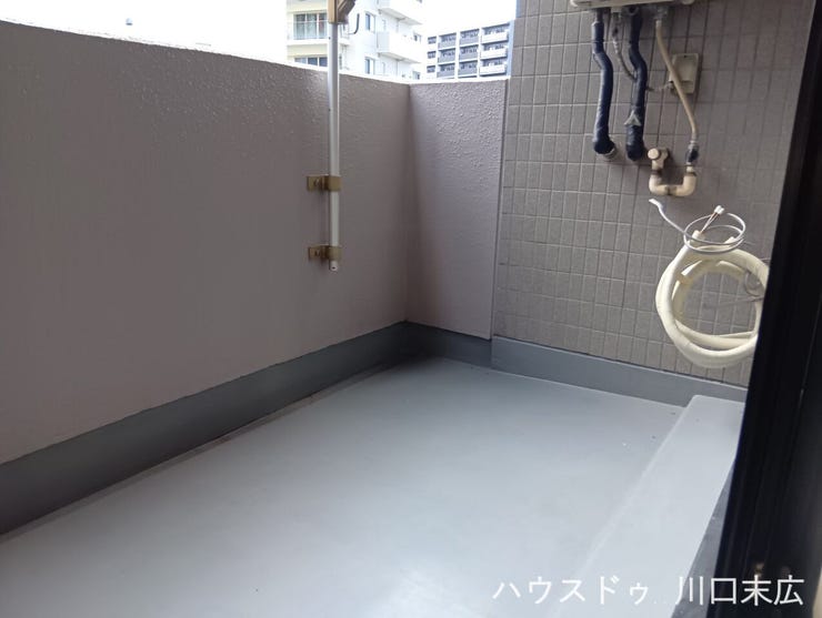 居住空間のスペースを圧迫せず、生活動線を妨げない使い勝手の良い外部空間。各種設備を設置してもゆとりがあり、スムーズな生活をサポートします。