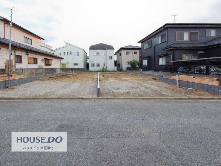 【外観】
写真:全体写真♪
右1号棟 左2号棟
みらいエコ住宅2026事業対象物件♪
建築中は最寄りの完成物件と一緒にご案内♪
0120-510-751