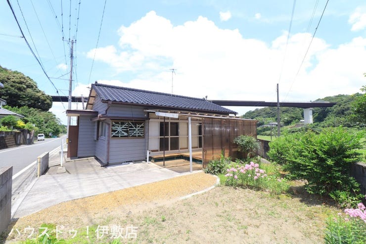 伊集院町下谷口 中古戸建 【外観写真】
新築用地としてもいかがでしょうか？