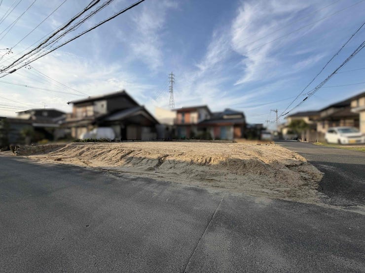 【外観】
【建築条件無し】お好きなハウスメーカーで建築可能です。