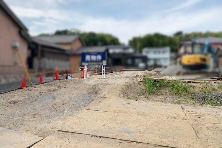 【外観】
【建築条件無し】お好きなハウスメーカーで建築可能です。