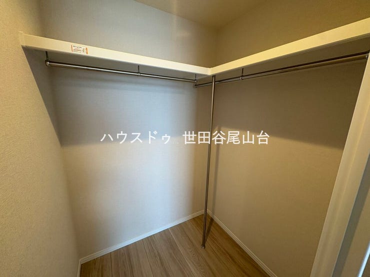 収納力に優れたウォークインクローゼットを採用。豊富な収納スペースで、すっきりとした住空間を実現します