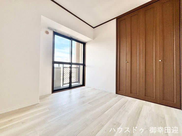 ■4.5帖洋室■心からリラックスできる静けさ、上質な眠りで、毎日をリセットします。明日への活力を養う空間です。