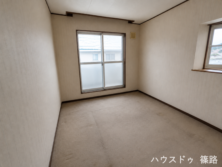 2階洋室6帖
※現地の撮影写真を基に、CG加工編集を施しております。そのため、実際の様子とは異なる場合がございますので、ご了承ください。