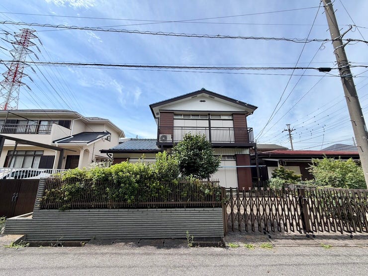 【外観】
建物解体後更地渡し×確定測量済!
建築条件無し!お好きなハウスメーカー、設計事務所等々で建築することができます!