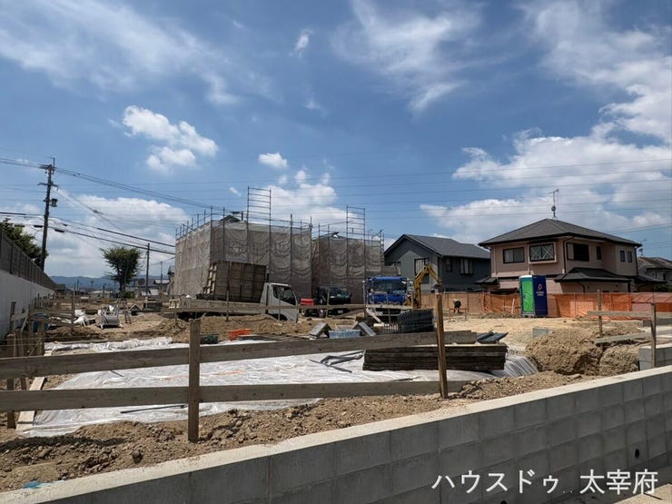 現況と異なる場合は、現況優先となります。
2026年11月完成を予定しております。
【2026.8.1撮影】