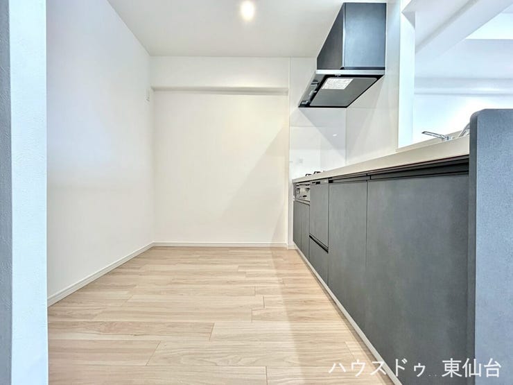 交換済みのシステムキッチンで気持ちよく調理