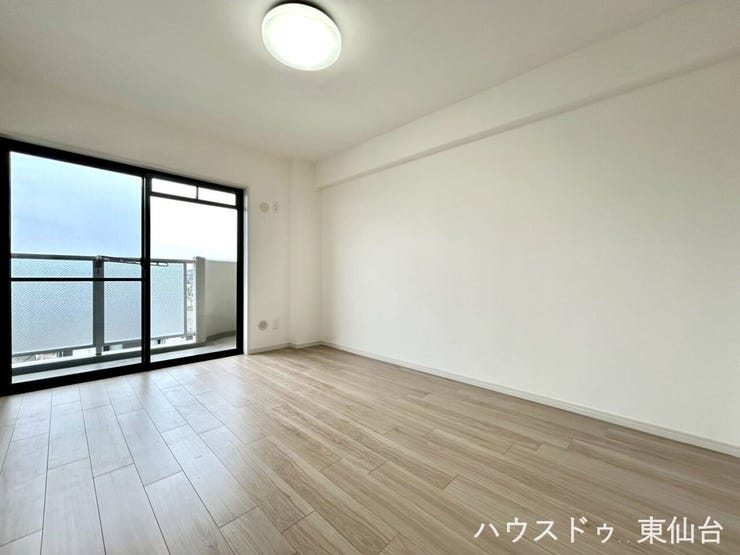 約6.4帖の洋室