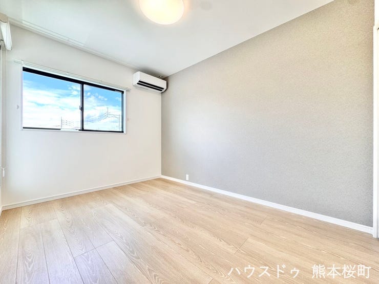 ■2階6帖洋室■心からリラックスできる静けさ、上質な眠りで、毎日をリセットします。明日への活力を養う空間です。