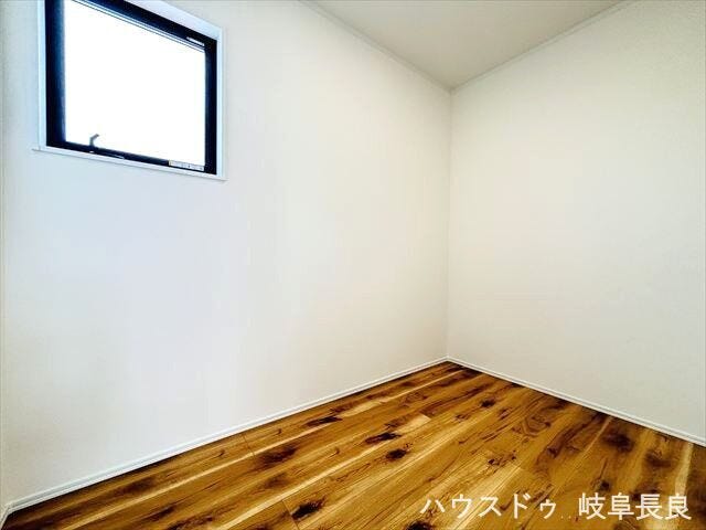 ≪納戸≫収納力が魅力の納戸は、ご家族のライフスタイルに合わせて自由に使える便利なスペースです。