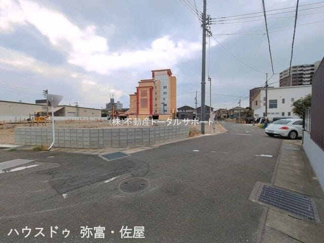 徒歩圏内に商業施設等多数有り♪生活に便利な立地です(^^)/