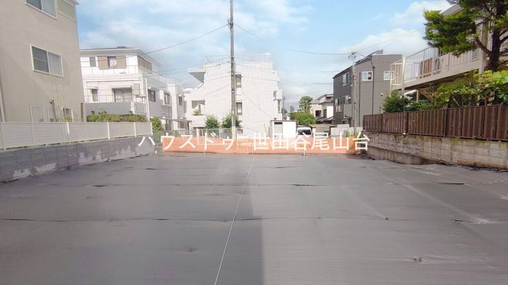 【外観写真】
更地につき建築プランがイメージしやすい土地。陽当たりや周辺環境も現地でご確認いただけます。