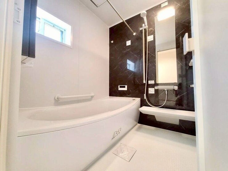 【Bathroom】リラックスできる空間で、一日の疲れを癒し、心身共にリフレッシュできます。