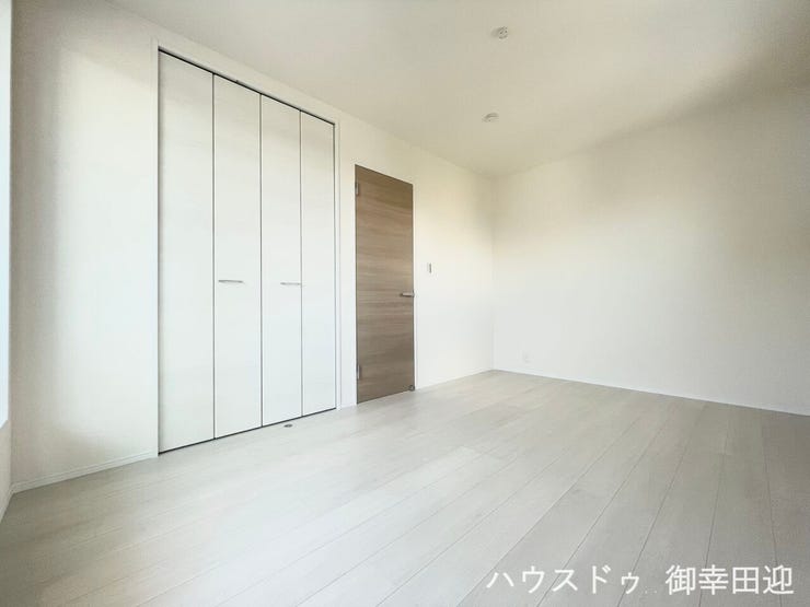 ■2階6.7帖洋室■心からリラックスできる静けさ、上質な眠りで、毎日をリセットします。明日への活力を養う空間です。