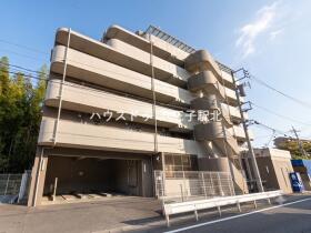 横浜市青葉区荏田町