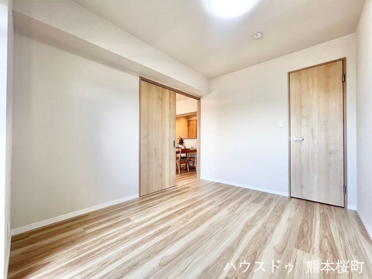 ■4.8帖洋室■心からリラックスできる静けさ、上質な眠りで、毎日をリセットします。明日への活力を養う空間です。