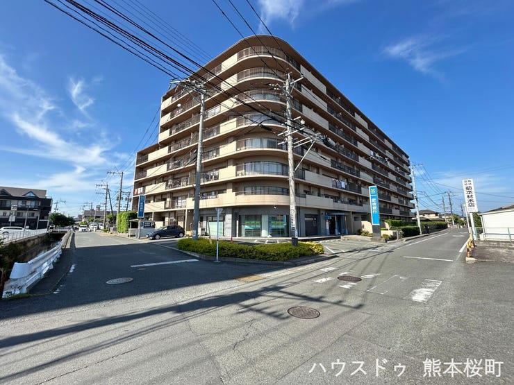 ■理想を叶える新しい暮らしの舞台■高いデザイン性と機能性を兼ね備えた住まい。ここで、家族の新しい物語が始まります。