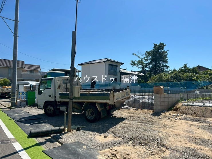 未完成物件は立地を確認後、
同メーカーが建てたお家をご案内!
《福津市西福間1丁目 新築戸建》