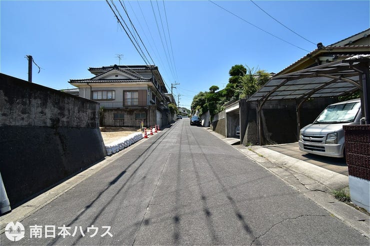 明和１丁目 新築戸建 明和１丁目／２区画 【前面道路】北向きの前面道路幅は約6ｍです！団地内の道路で交通量も少ない静かな住環境です♪