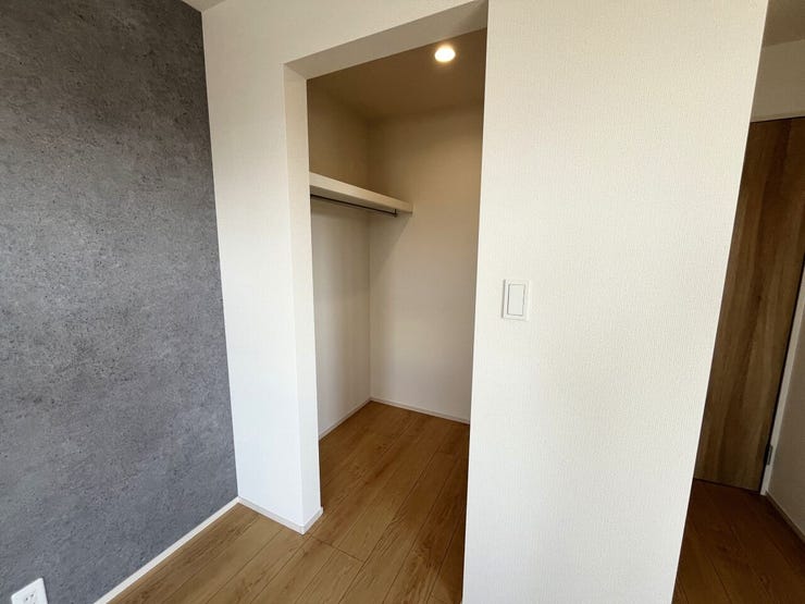 ◇クローゼット◇ 同仕様
全居室収納付き♪
お部屋がスッキリとお使いいただけます♪