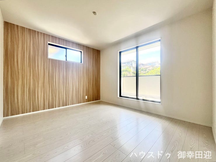 ■2階7帖洋室■心からリラックスできる静けさ、上質な眠りで、毎日をリセットします。明日への活力を養う空間です。