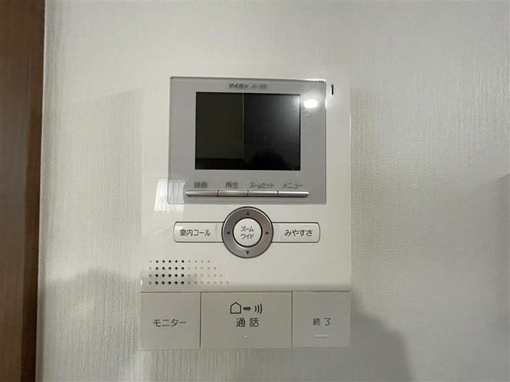 ■モニター付きインターホンで急な来客も安心!