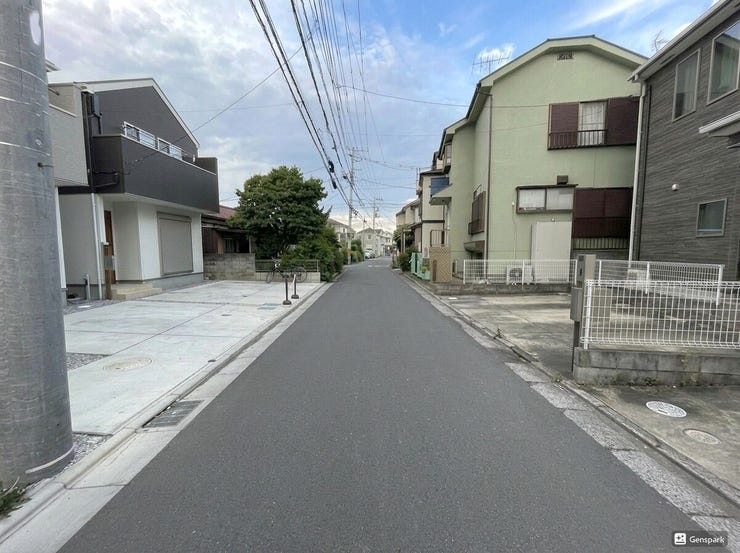 ■前面道路
※掲載写真は実際の外観を撮影したもので、一部車等をAI加工により補正しています。