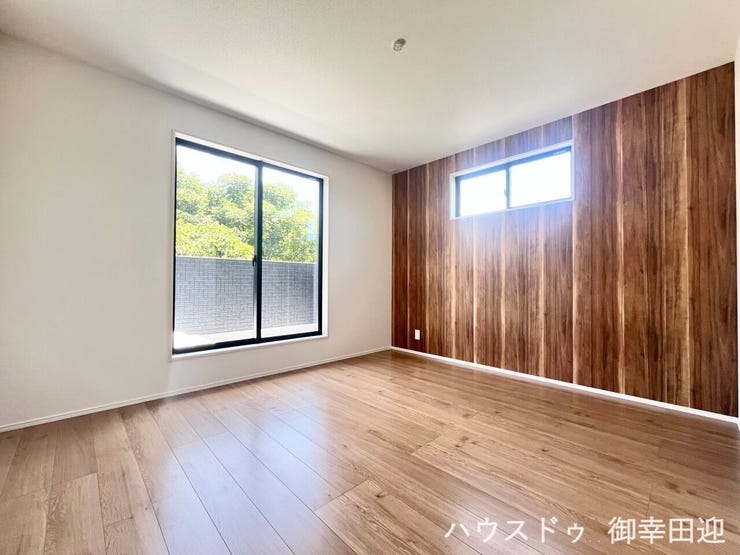 ■2階7帖洋室■心からリラックスできる静けさ、上質な眠りで、毎日をリセットします。明日への活力を養う空間です。