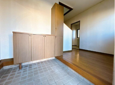 リフォーム中 玄関内部