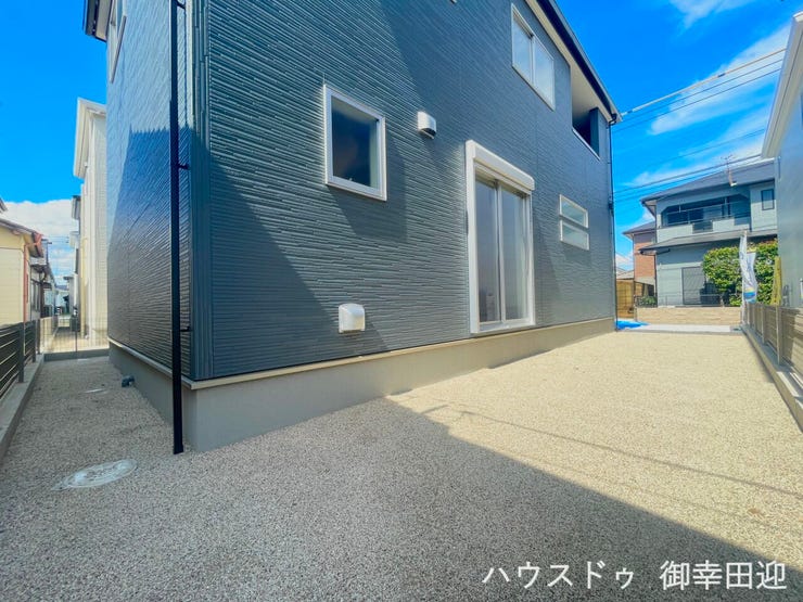 ■遊びと安らぎの多目的空間■子どもが安全に遊べ、ペットと触れ合い、大人も自然に癒やされる、暮らしを彩るスペースです。