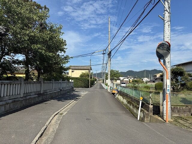 北側道路東向き