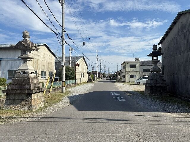 西側道路南向き