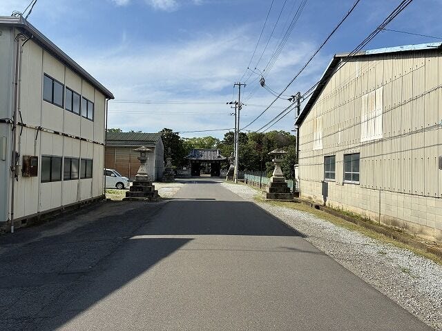 西側道路北向き