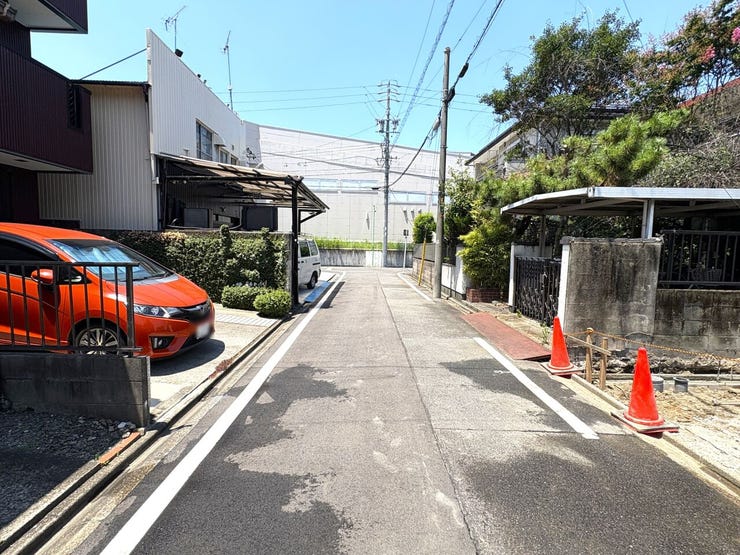 南側前面道路