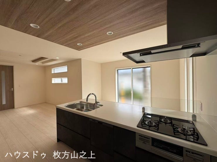 ゆとりあるキッチンスペースで毎日のお料理も快適です。