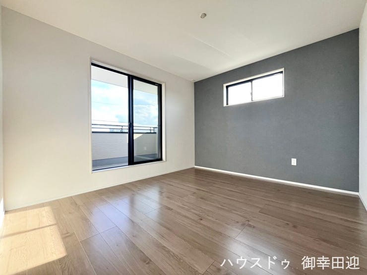 ■2階7帖洋室■心からリラックスできる静けさ、上質な眠りで、毎日をリセットします。明日への活力を養う空間です。