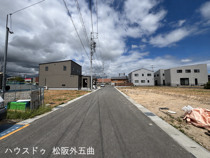 【外観】
松阪市川井町入口付近