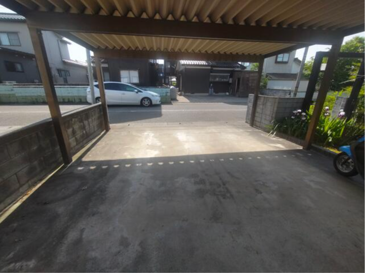 *2台駐車可能なカーポート*