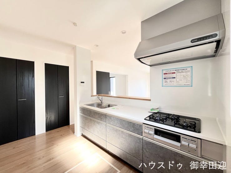 ■家族の「美味しい」が集まる舞台■高い機能性と美しいデザインを両立。料理する人も、待つ人も、笑顔になれる場所です。