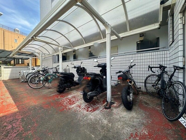 【parking area for bicycles】
駐輪スペースはゆとりあります。