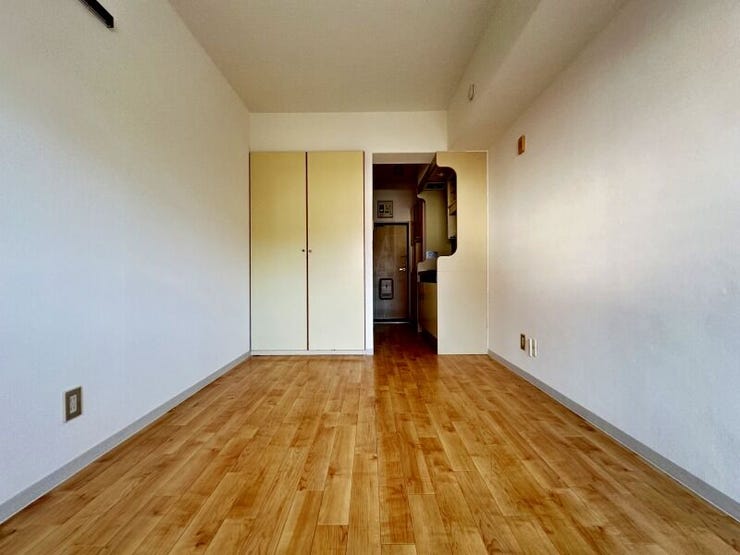 【private room】
広々とした空間で、寛げるスペースとなっています。