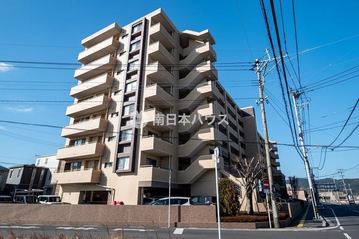 【外観】
ランドシティ谷山アルベルタの外観