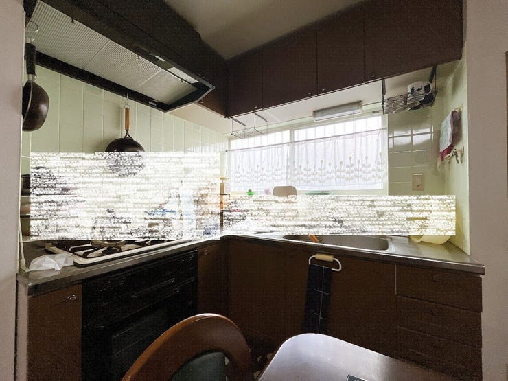 大きなシンクと調理台で、キッチンでの作業がはかどります♪
