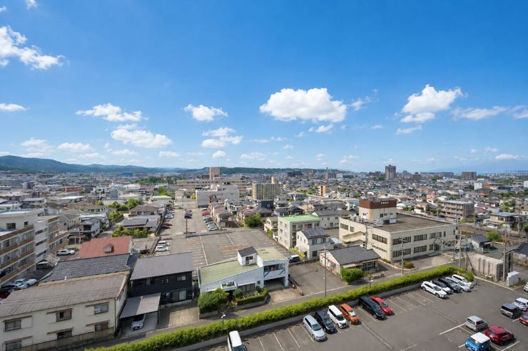 谷山中央５丁目 トーカンマンション慈眼寺 玄関外から北東側景観