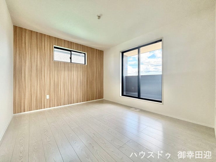 ■2階7.3帖洋室■心からリラックスできる静けさ、上質な眠りで、毎日をリセットします。明日への活力を養う空間です。
